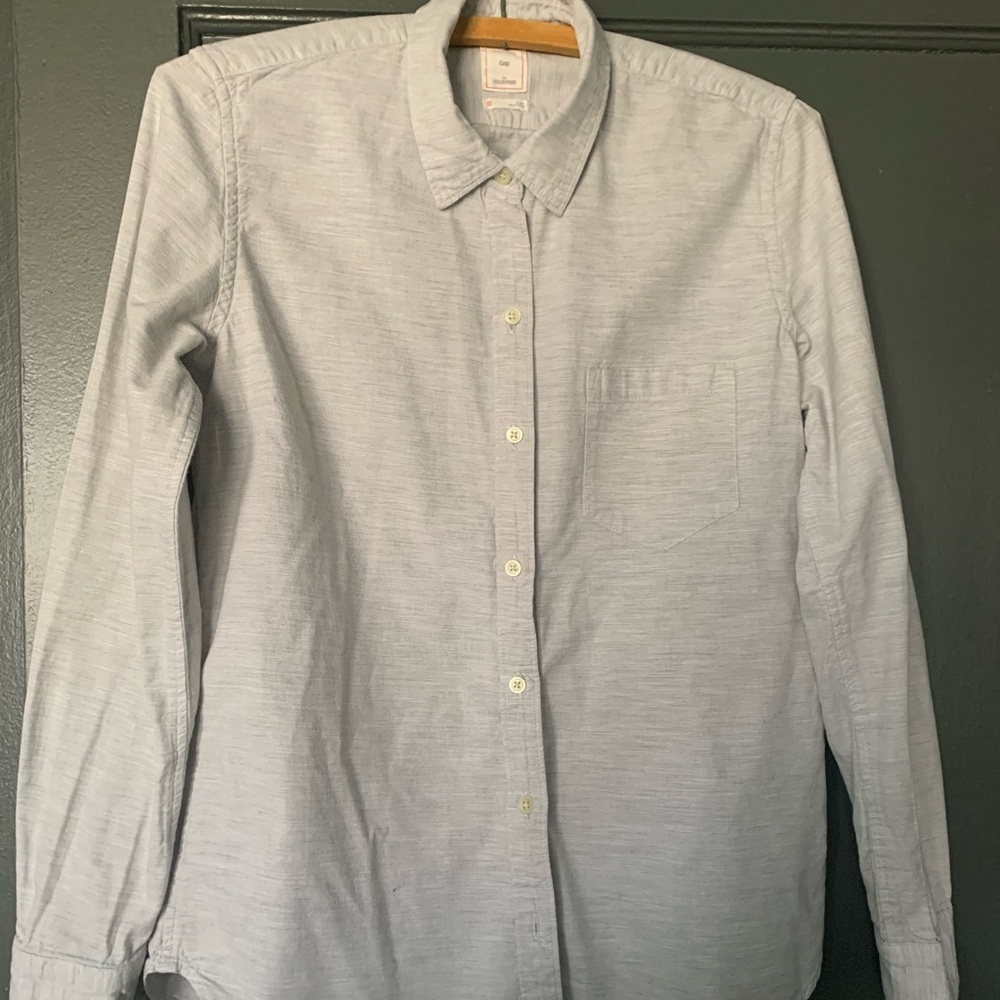 Women’s Gap XS/ size 4 Grey Heather Dress Shirt